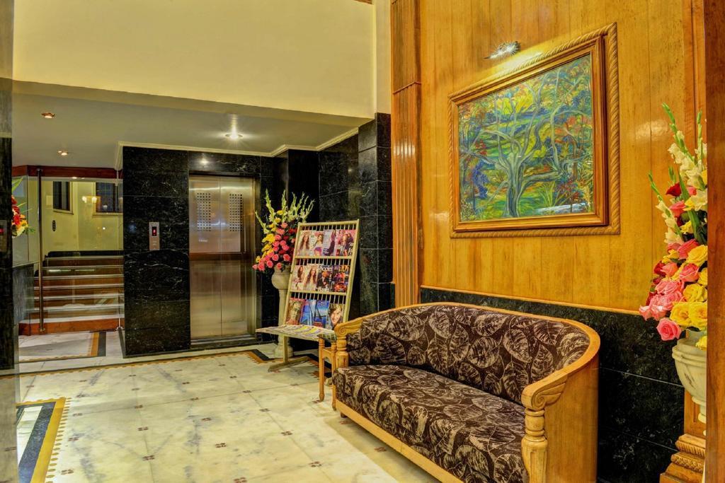 Hotel Pinnacle Ahmedabad Exterior foto