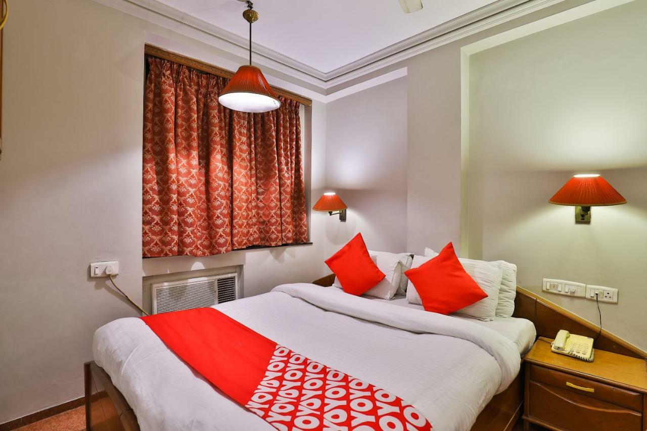 Hotel Pinnacle Ahmedabad Exterior foto