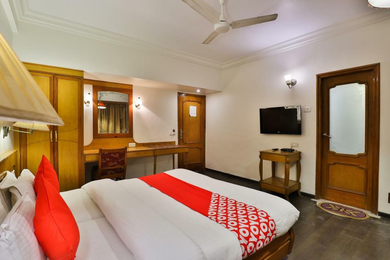 Hotel Pinnacle Ahmedabad Exterior foto